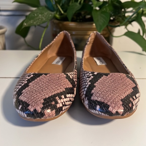 Steve Madden Danni Nat Ballerina Snake Print Flats Leather Womens Size 8M - Picture 3 of 6